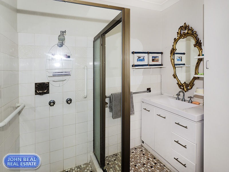 6/18 Arthur Street, Woody Point QLD 4019