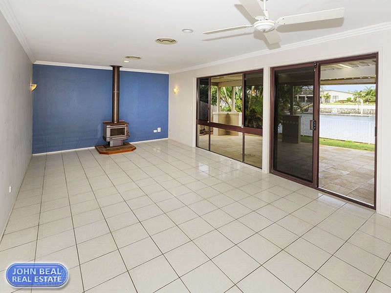 33 Resolute Court, Newport QLD 4020