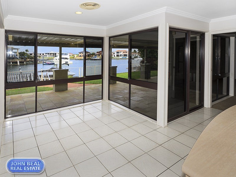 33 Resolute Court, Newport QLD 4020
