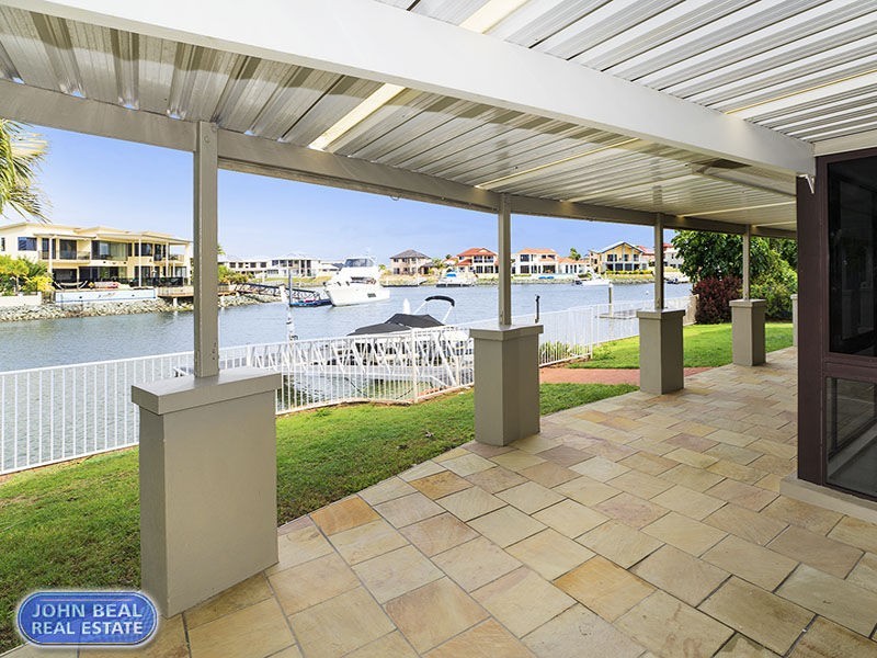33 Resolute Court, Newport QLD 4020