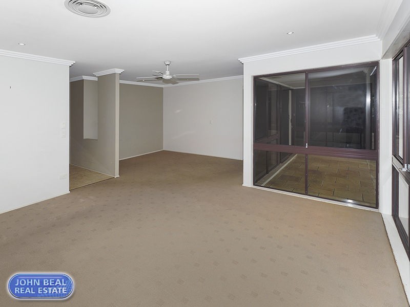 33 Resolute Court, Newport QLD 4020