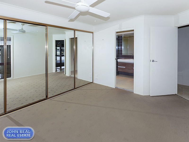 33 Resolute Court, Newport QLD 4020