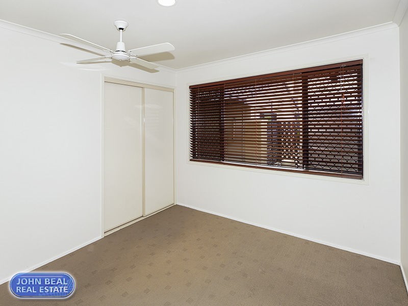 33 Resolute Court, Newport QLD 4020