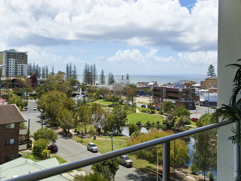 24/1 McNaughton Street, Redcliffe QLD 4020