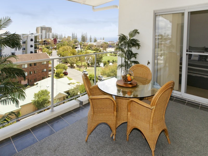 24/1 McNaughton Street, Redcliffe QLD 4020