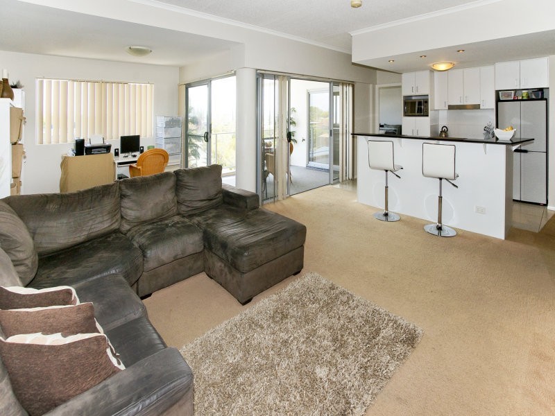 24/1 McNaughton Street, Redcliffe QLD 4020