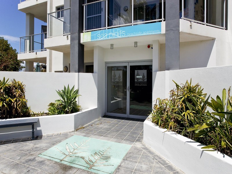 24/1 McNaughton Street, Redcliffe QLD 4020