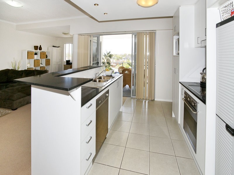 24/1 McNaughton Street, Redcliffe QLD 4020