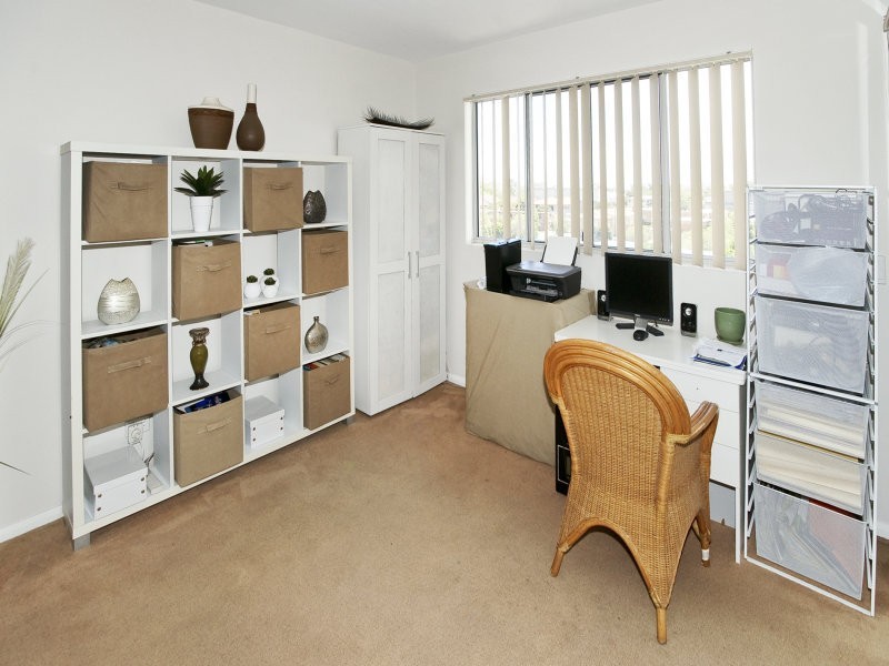 24/1 McNaughton Street, Redcliffe QLD 4020