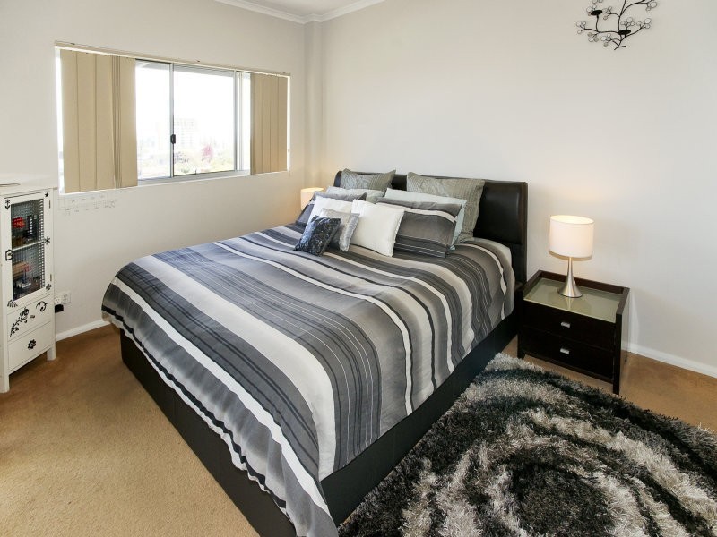 24/1 McNaughton Street, Redcliffe QLD 4020