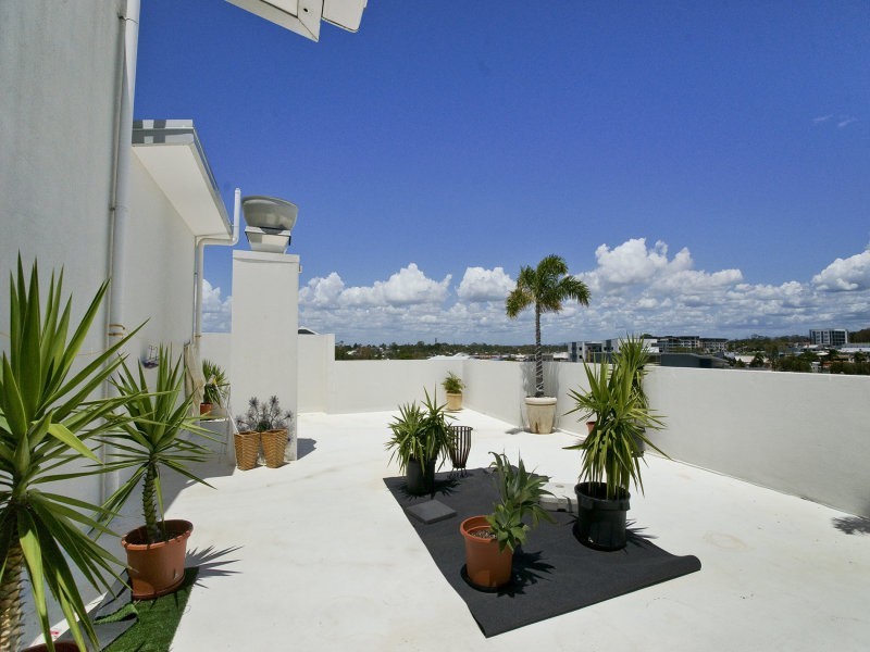 24/1 McNaughton Street, Redcliffe QLD 4020