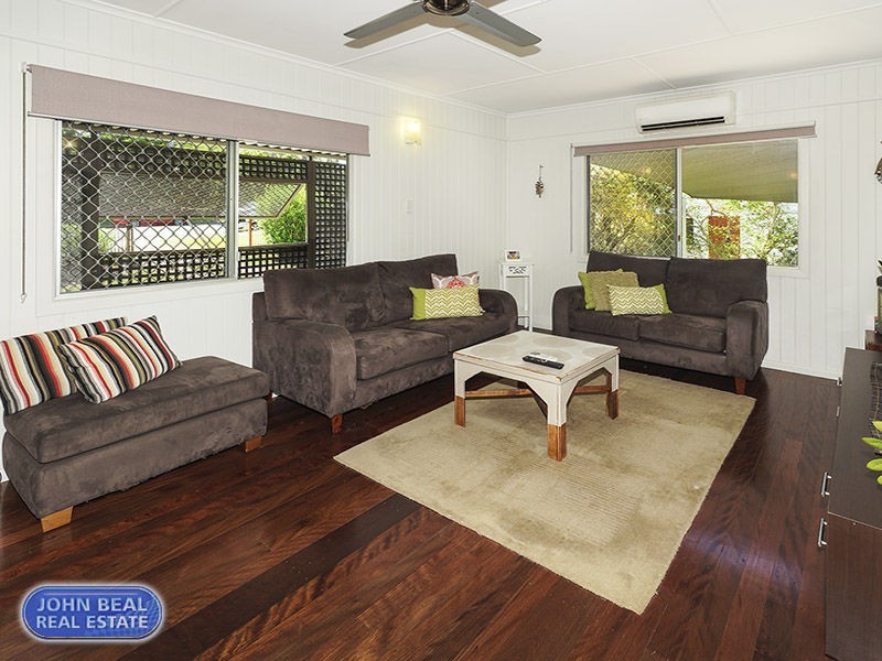 217 Scarborough Road, Scarborough QLD 4020