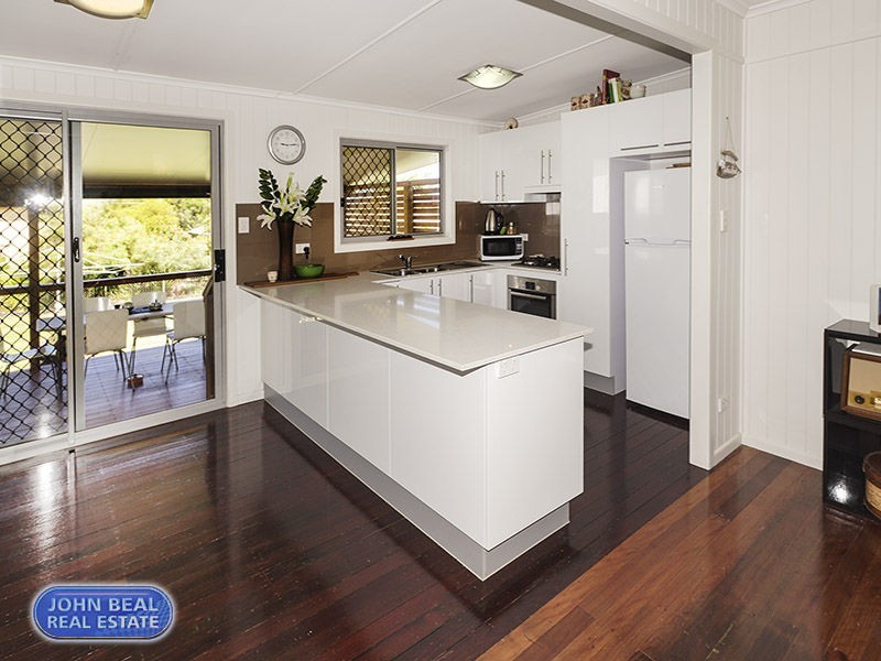 217 Scarborough Road, Scarborough QLD 4020