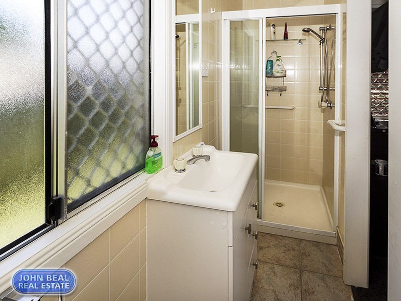 217 Scarborough Road, Scarborough QLD 4020