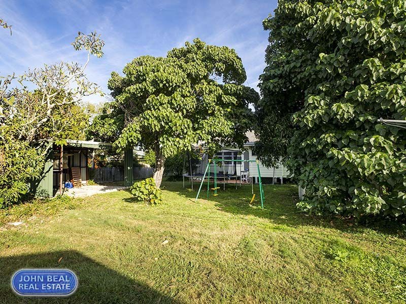 8 Barron Road, Margate QLD 4019