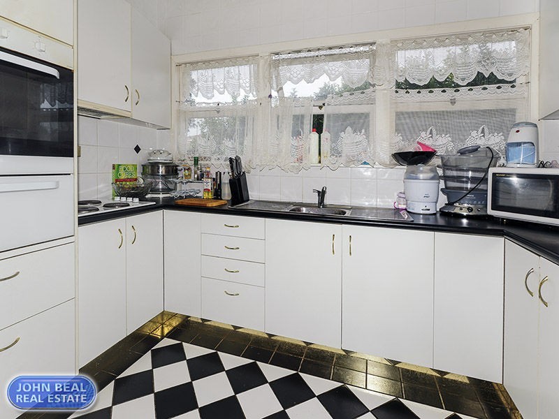 8 Barron Road, Margate QLD 4019