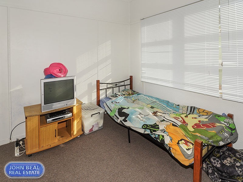 8 Barron Road, Margate QLD 4019