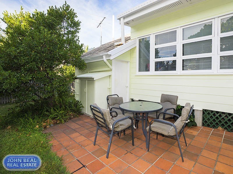 8 Barron Road, Margate QLD 4019