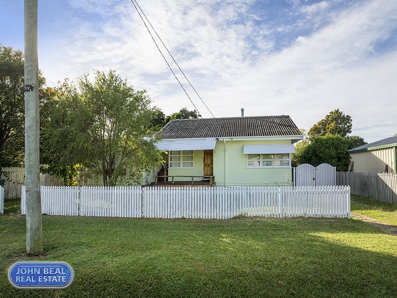 8 Barron Road, Margate QLD 4019