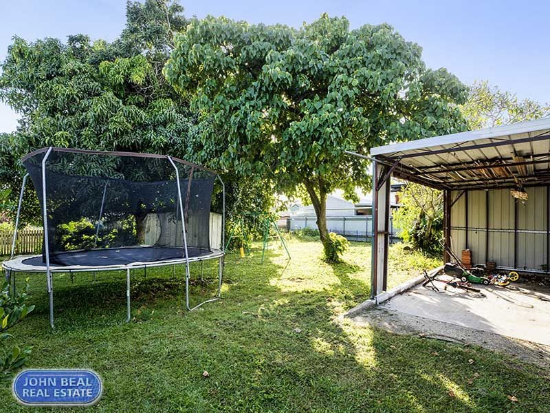 8 Barron Road, Margate QLD 4019