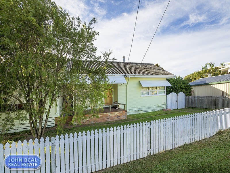 8 Barron Road, Margate QLD 4019