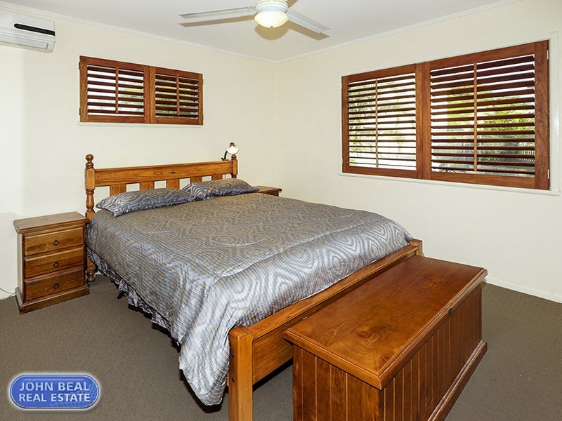 214 Scarborough Road, Scarborough QLD 4020