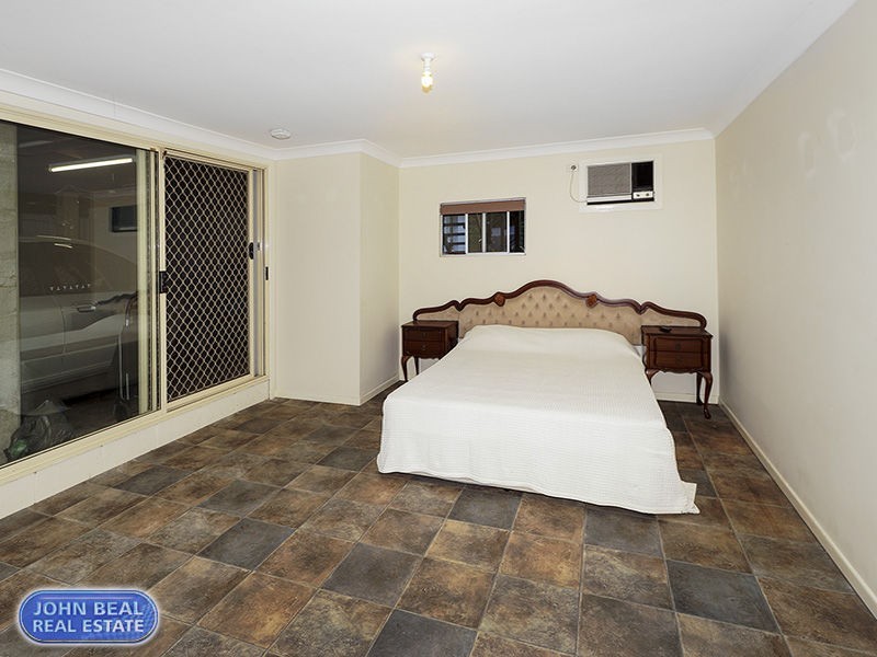 214 Scarborough Road, Scarborough QLD 4020