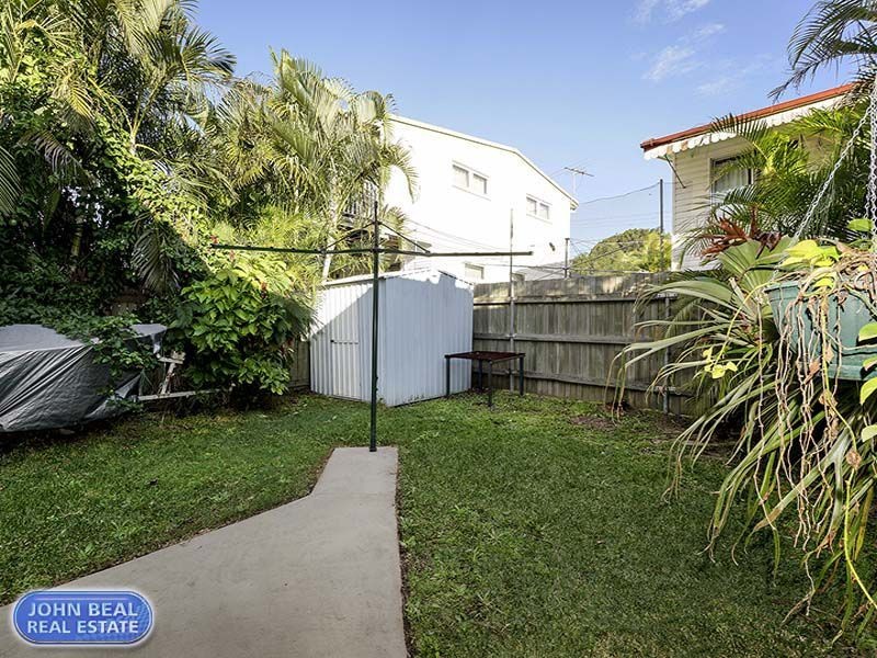 214 Scarborough Road, Scarborough QLD 4020