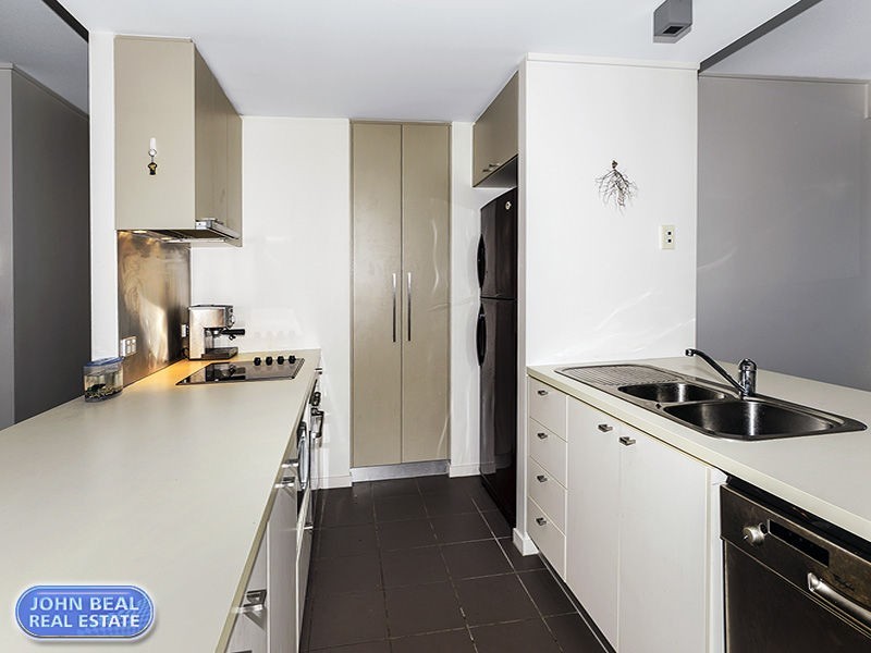 203/25 Dix Street, Redcliffe QLD 4020