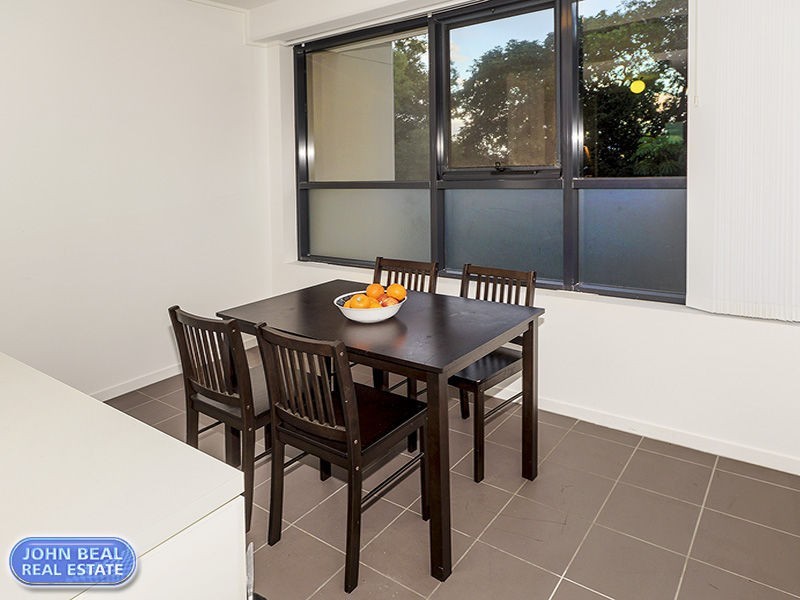 203/25 Dix Street, Redcliffe QLD 4020