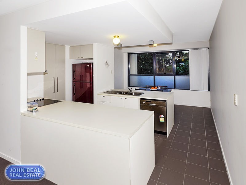 203/25 Dix Street, Redcliffe QLD 4020
