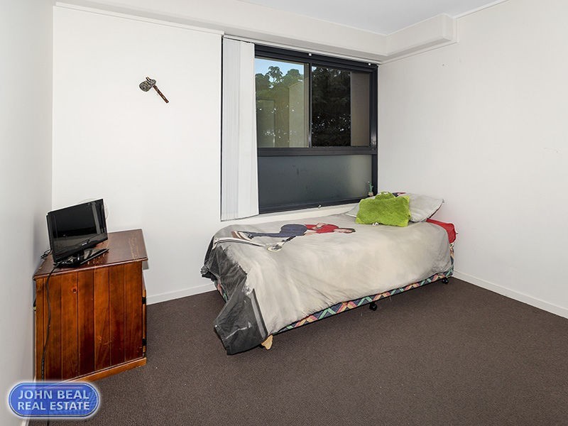 203/25 Dix Street, Redcliffe QLD 4020