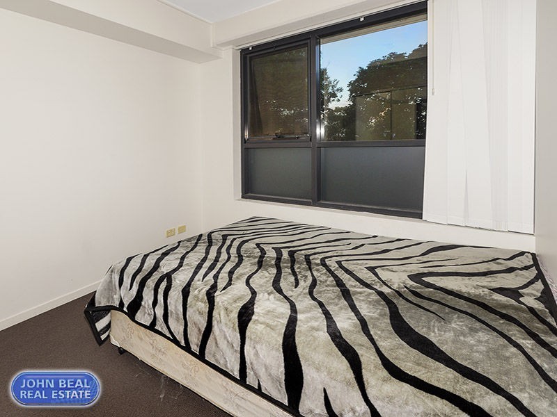 203/25 Dix Street, Redcliffe QLD 4020