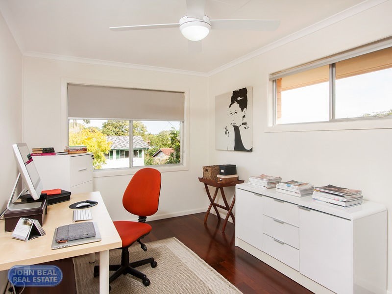 15 Chartwell Street, Margate QLD 4019