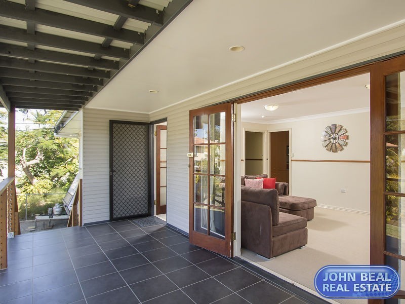 16 Esperanto Street, Redcliffe QLD 4020