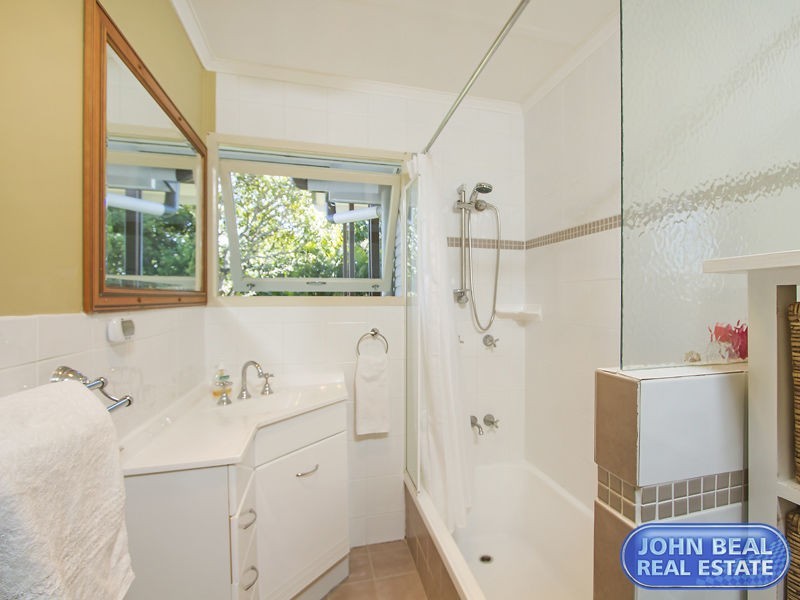 16 Esperanto Street, Redcliffe QLD 4020