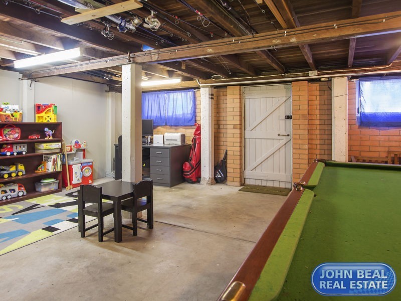 16 Esperanto Street, Redcliffe QLD 4020
