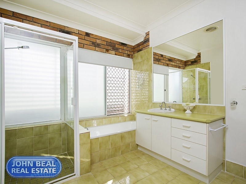 12 Drysdale Street, Rothwell QLD 4022