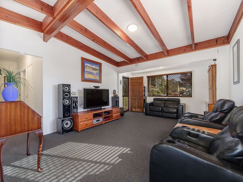 11 Jasmine Street, Strathpine QLD 4500