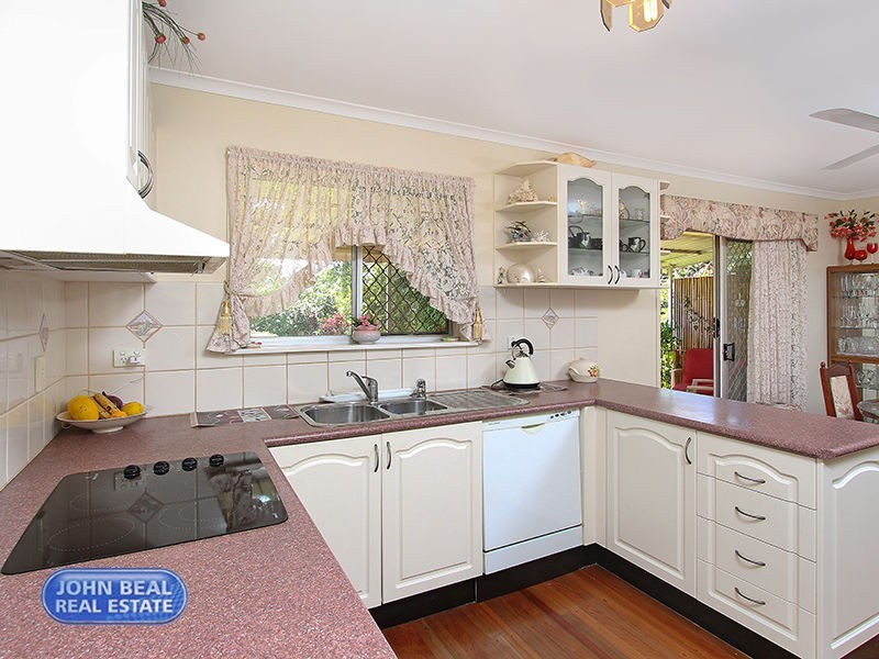 18 Rosemary Street, Margate QLD 4019