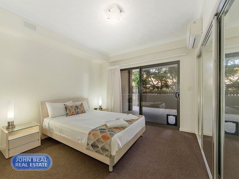 2/41 Anzac Avenue, Redcliffe QLD 4020