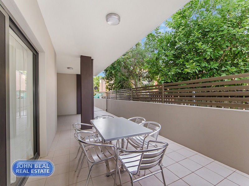 2/41 Anzac Avenue, Redcliffe QLD 4020