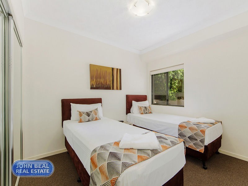 2/41 Anzac Avenue, Redcliffe QLD 4020