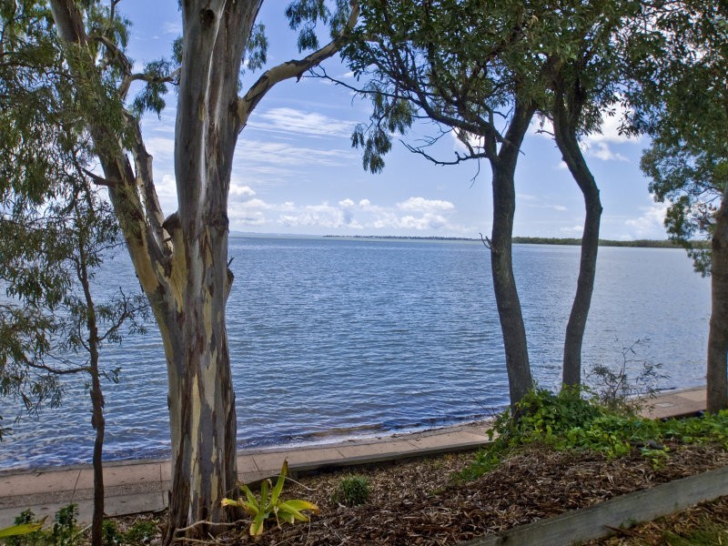 41-43 Esplanade North, Deception Bay QLD 4508