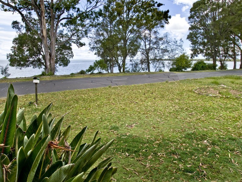 41-43 Esplanade North, Deception Bay QLD 4508