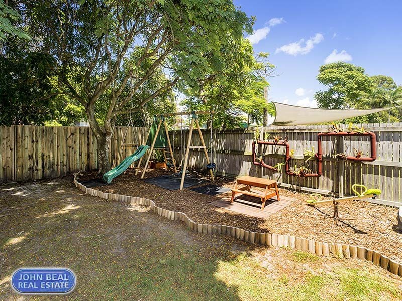 16 Simon Street, Deception Bay QLD 4508