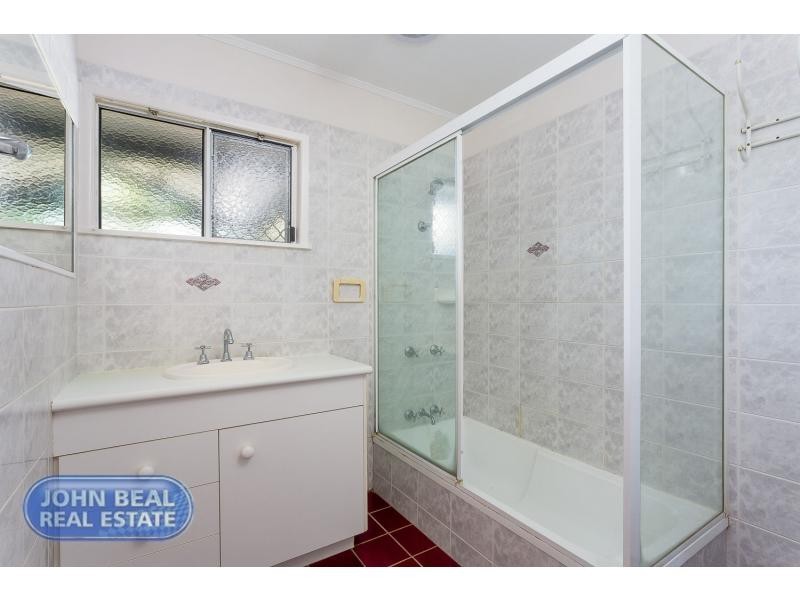 33 Ralph Street, Clontarf QLD 4019