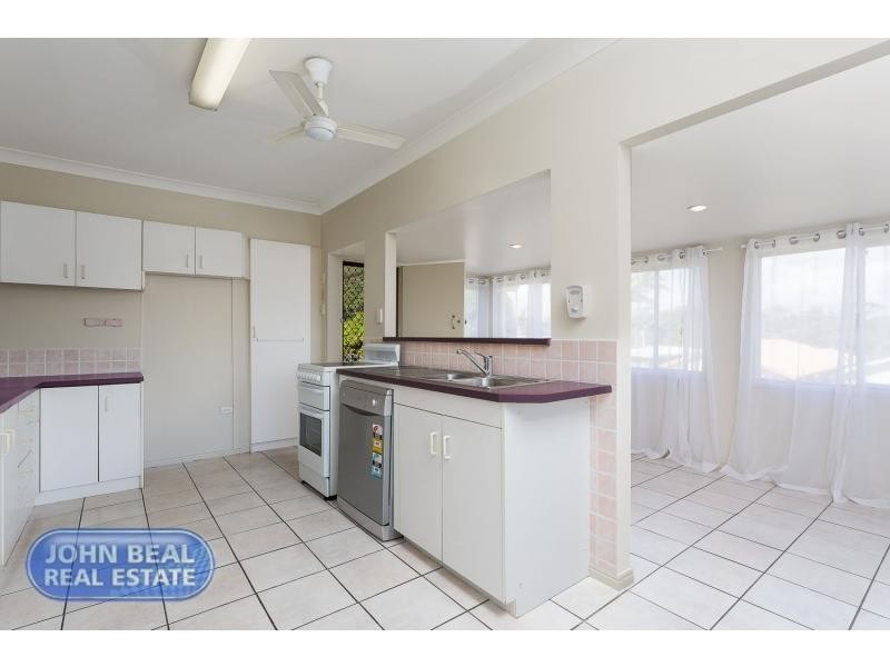 215 Scarborough Road, Scarborough QLD 4020