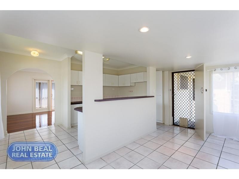 215 Scarborough Road, Scarborough QLD 4020
