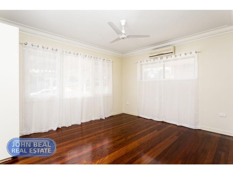 215 Scarborough Road, Scarborough QLD 4020